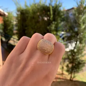 Anel oval cravejado - banhado a ouro 18k