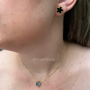 Conjunto de brinco e colar de flor com 5 pétalas - aço dourado
