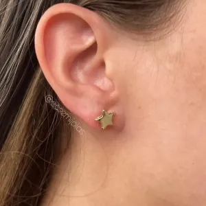 Brinco de estrela 10mm lisa - banhado a ouro 18k