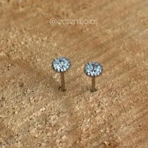 Brinco ponto de luz com 15 garras 4mm - banhado a ródio branco