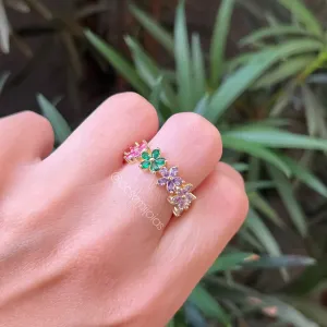 Anel 360º de flores cravejadas - banhado a ouro 18k