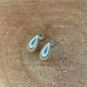 Brinco de pérola de gota (P) - 8x16mm - banhado a ouro 18k