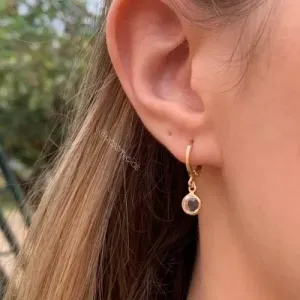 Brinco tranqueta com zircônia 7mm - banhado a ouro 18k