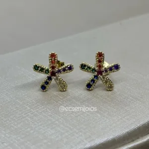 Brinco de flor cravejada - banhado a ouro 18k