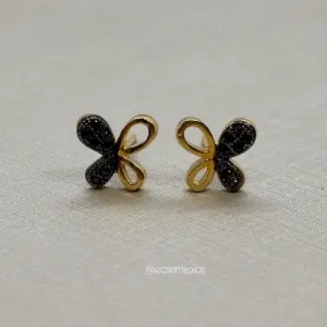 Brinco de borboleta pequena cravejada - banhado a ouro 18k