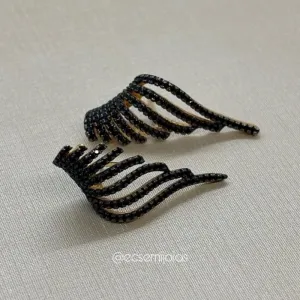 Brinco ear cuff de asa cravejada - banhado a ouro 18k