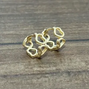 Argola de corações lisos vazados (M) - banhado a ouro 18k