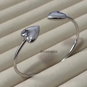 Bracelete com 2 corações lisos - banhado a ródio branco