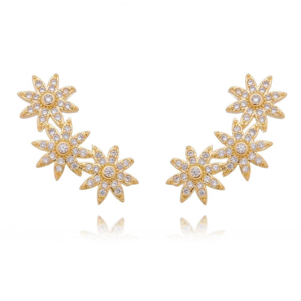Brinco ear cuff  curvado com 3 flores cravejadas