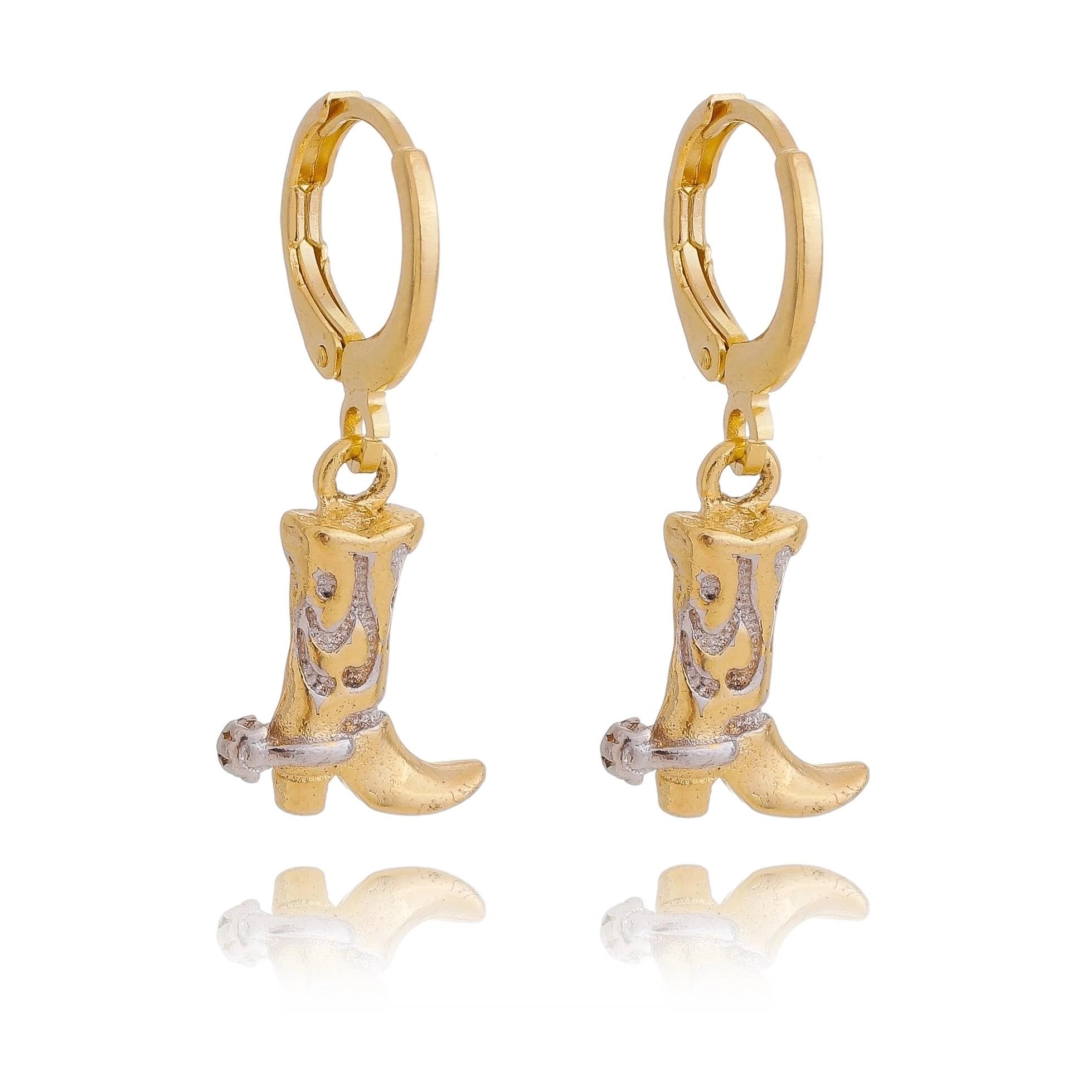 Brinco de argola click pequena com bota pendurada