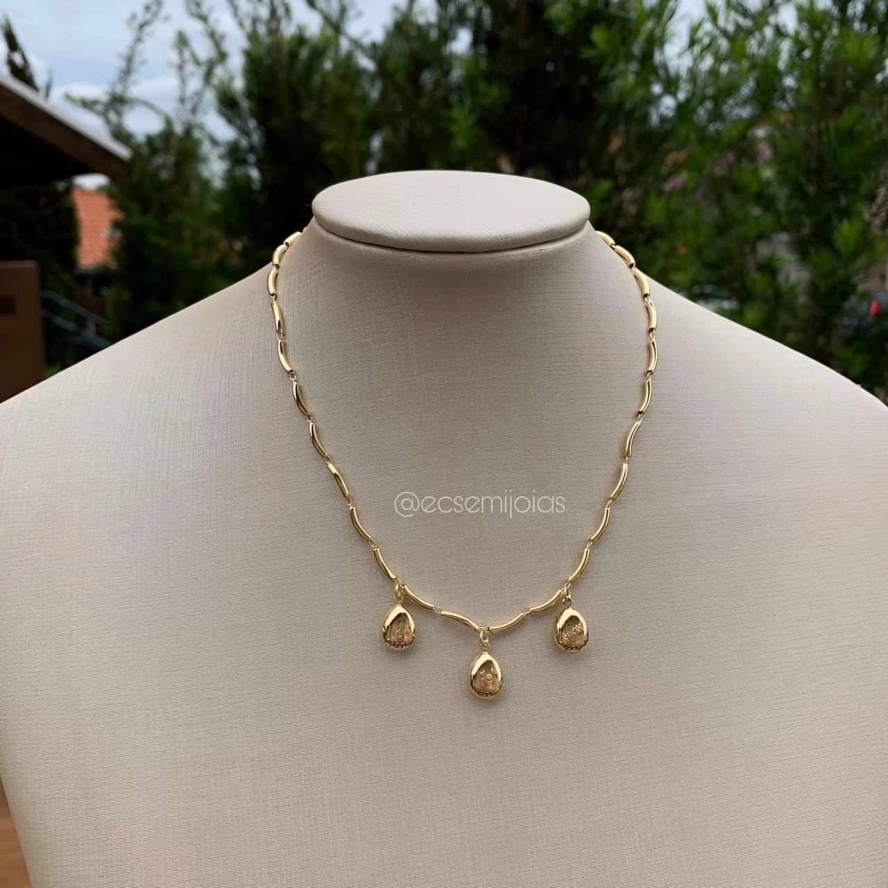 Colar choker 3 saquinhos de dinheiro gratidão paz amor