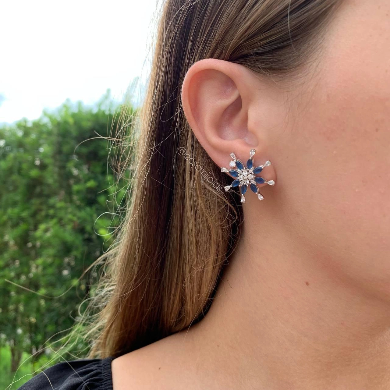 Brinco flor estrela 8 pétalas redondo- PRATA 925