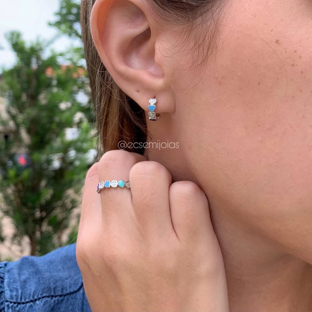 Conjunto anel e brinco corações coloridos com corações cravejados branco- PRATA 925