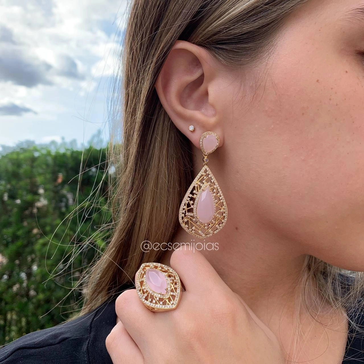 Conjunto anel e brinco gota navete no centro - banhado a ouro 18k