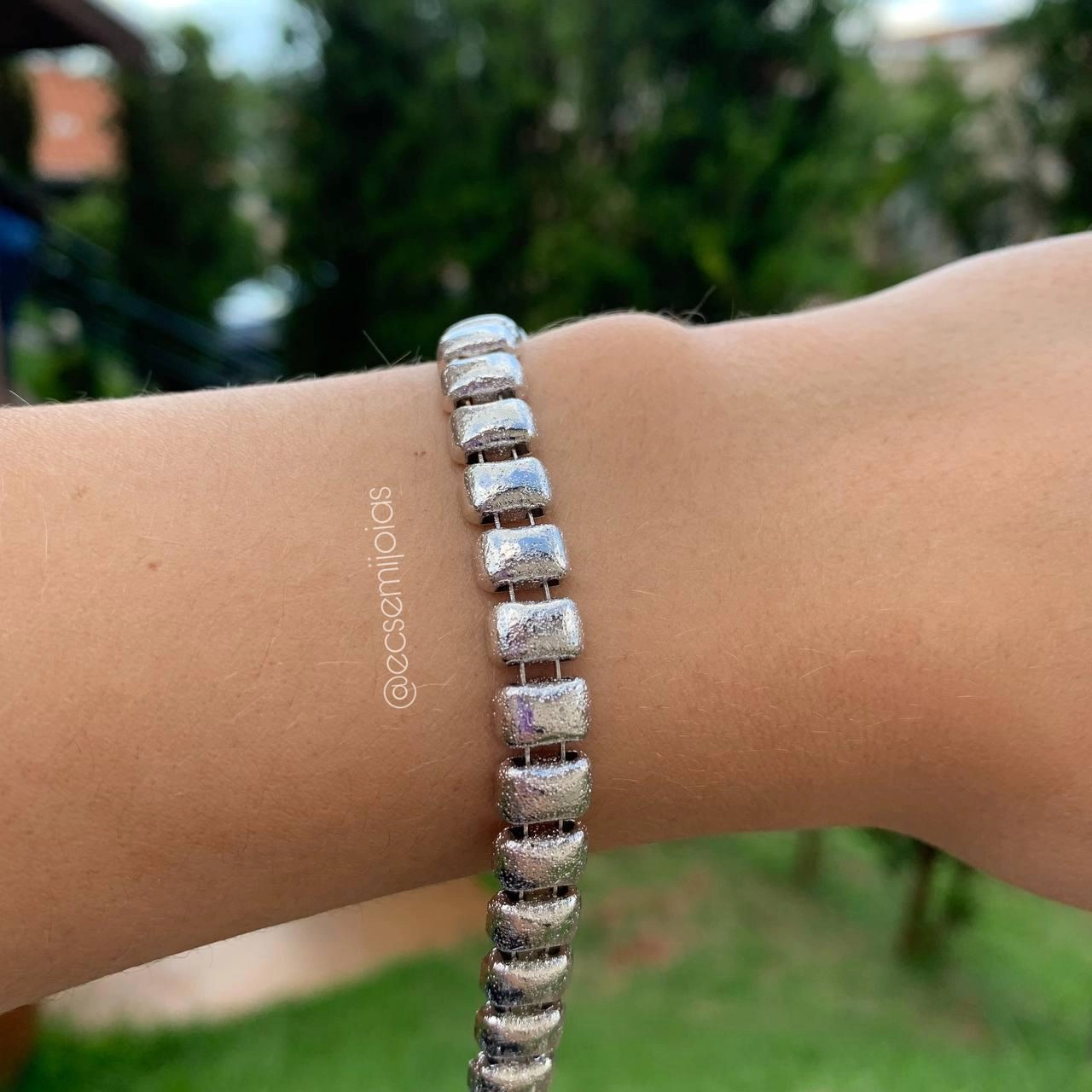 Pulseira vários retângulos mais grossa- banhado a ródio branco