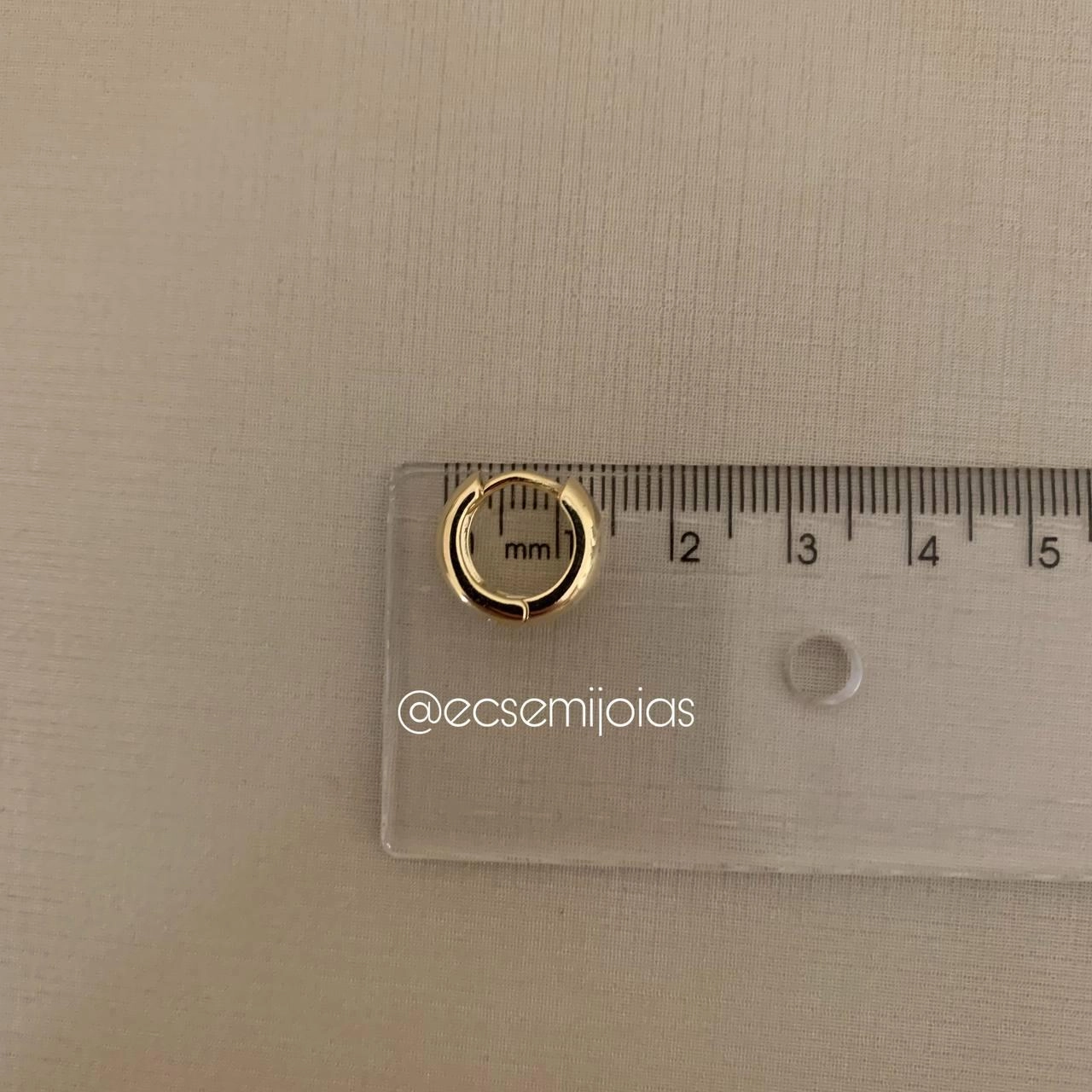 Brinco argola 6mm de espessura - banhado a ouro 18k - tamanho Grande