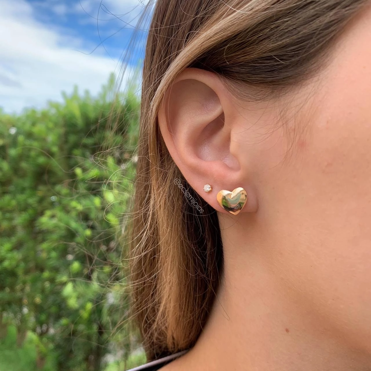 Brinco ear jacket de coração - banhado a ouro 18k