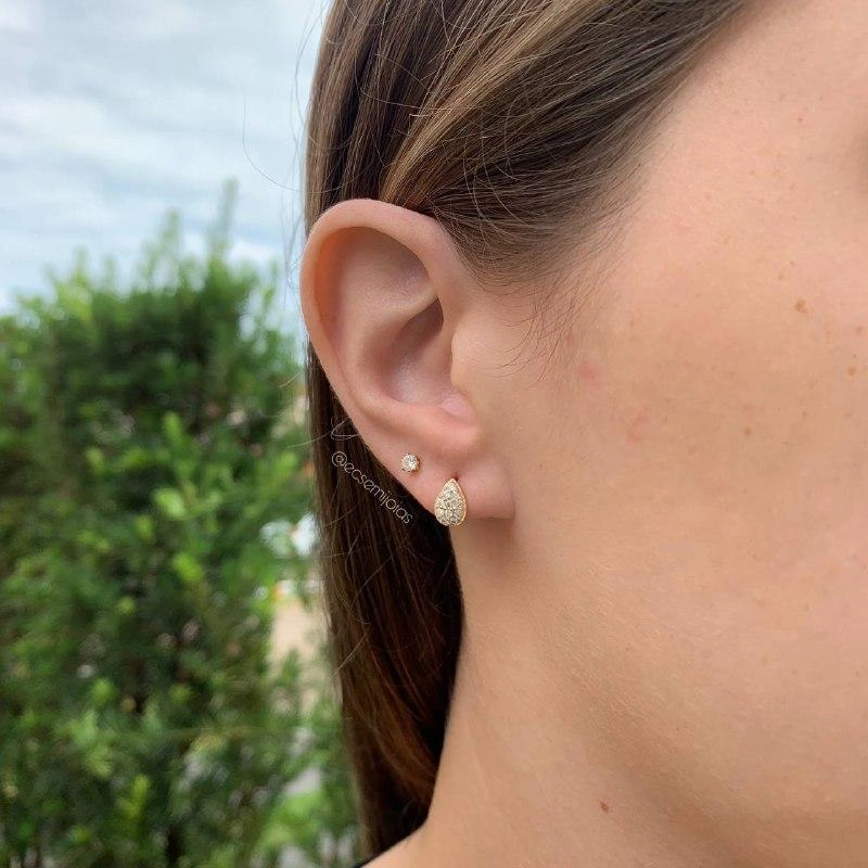 Brinco gota cravejada - banhada a ouro 18k