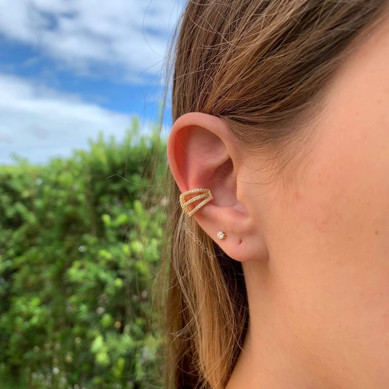 Brinco piercing 3 fios cravejados  - banhado a ouro 18k