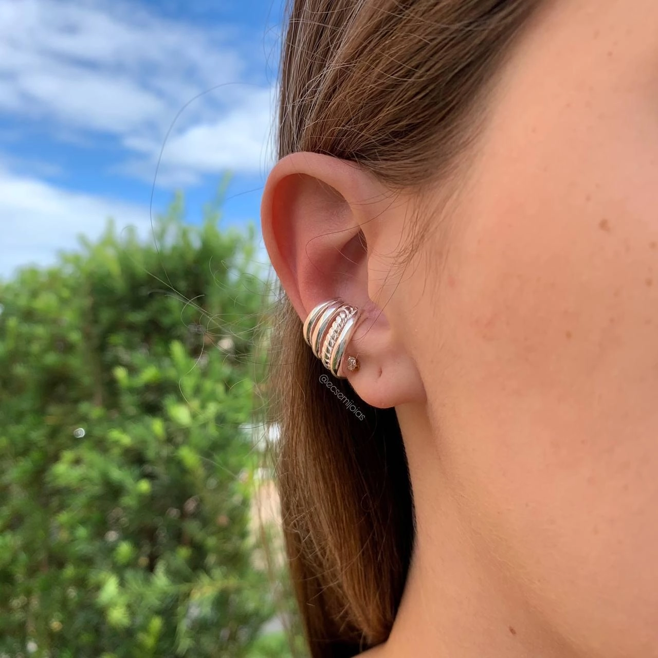 Brinco piercing 4 fios um trabalhado - banhado a prata 925