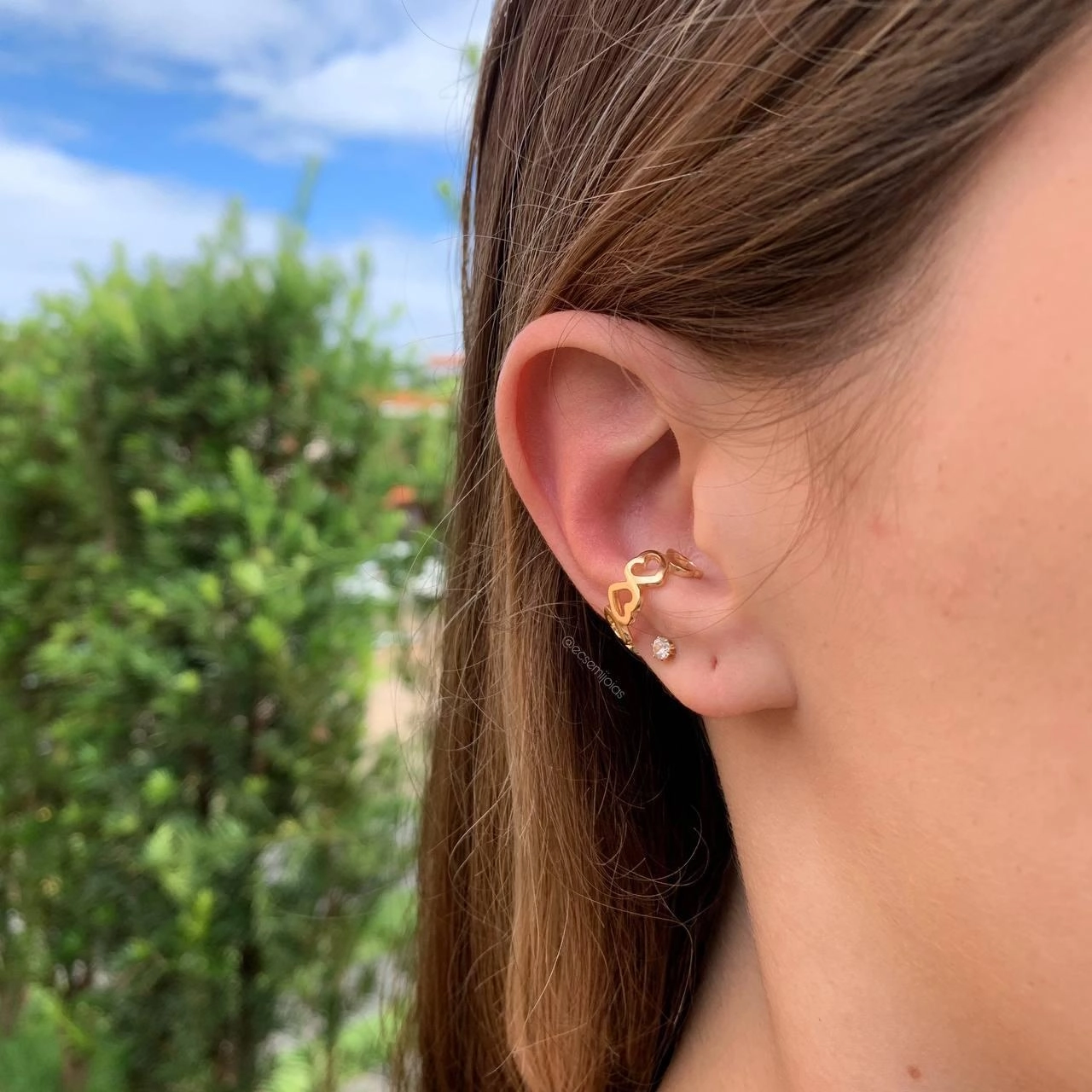Brinco piercing 6 corações lisos  - banhado a ouro 18k