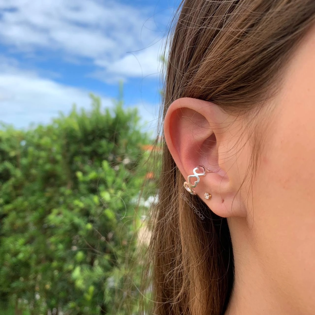 Brinco piercing 6 corações lisos  - banhado a prata 925