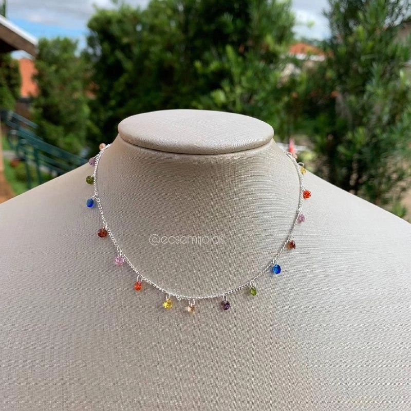 Choker pedrinhas redondas coloridas - banhado a prata 925