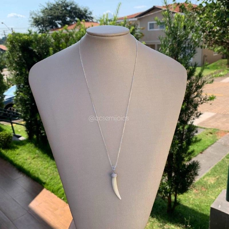 colar dente de Sabre - banhado a prata 925