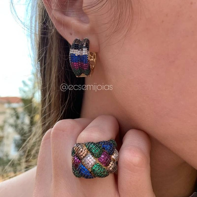Conjunto anel e brinco cravejado colorido em camadas - banhado a ouro 18k