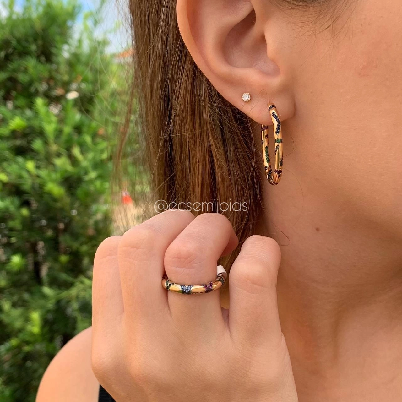 Conjunto anel e brinco microcravejado colorido com formas geométricas - banhado a ouro 18k