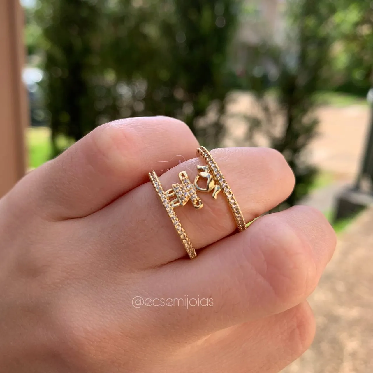 Anel aro cravejado c/ criança menina cravejada - banhado a ouro 18k