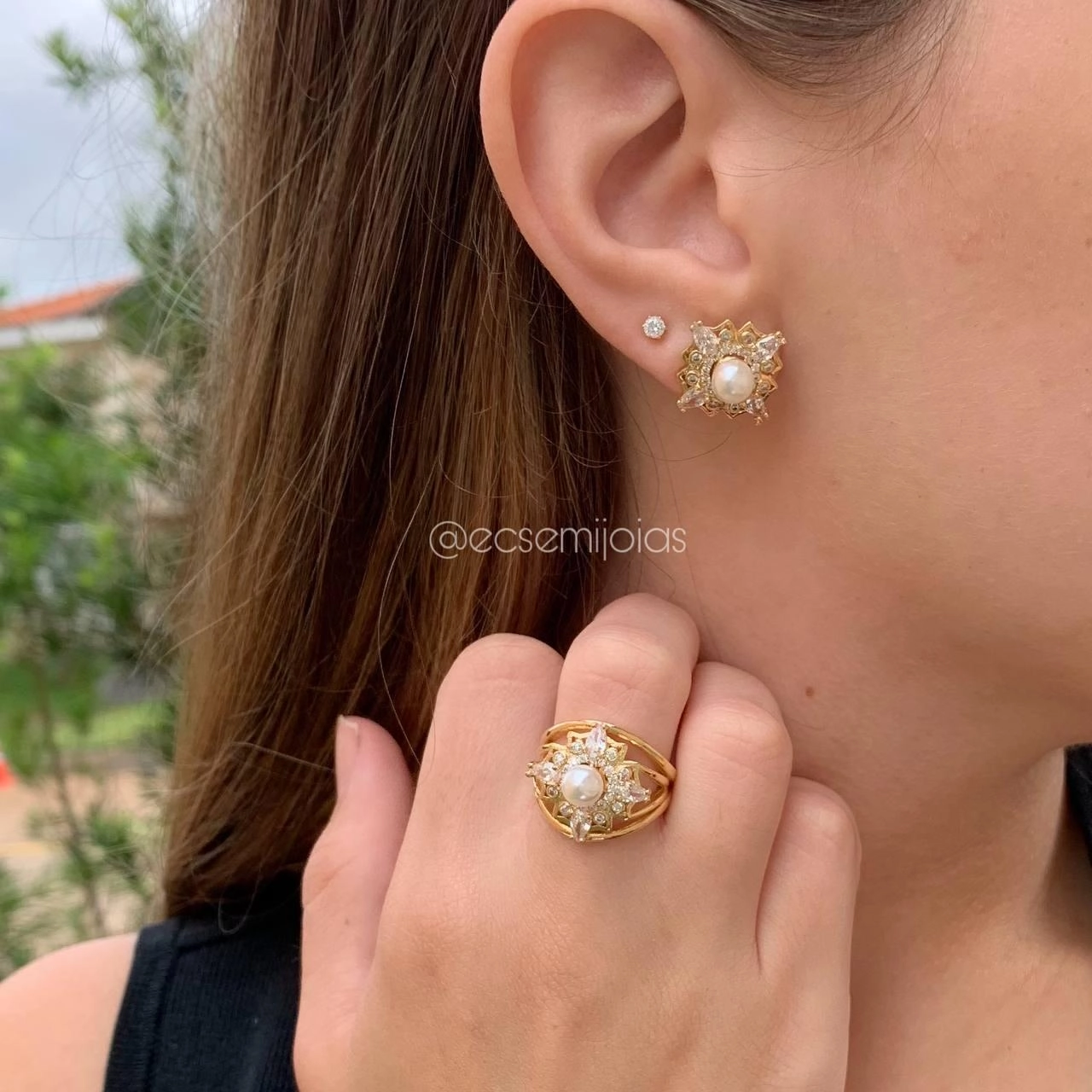 Brinco e anel c/ pérola no centro e navetes em volta - banhado a ouro 18k
