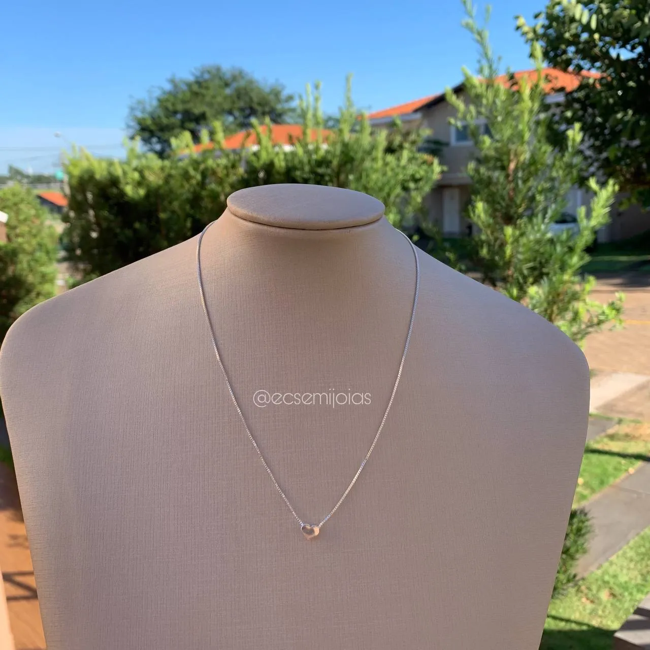 Colar de coração liso 45 cm  banhada a prata 925- coleção love colors