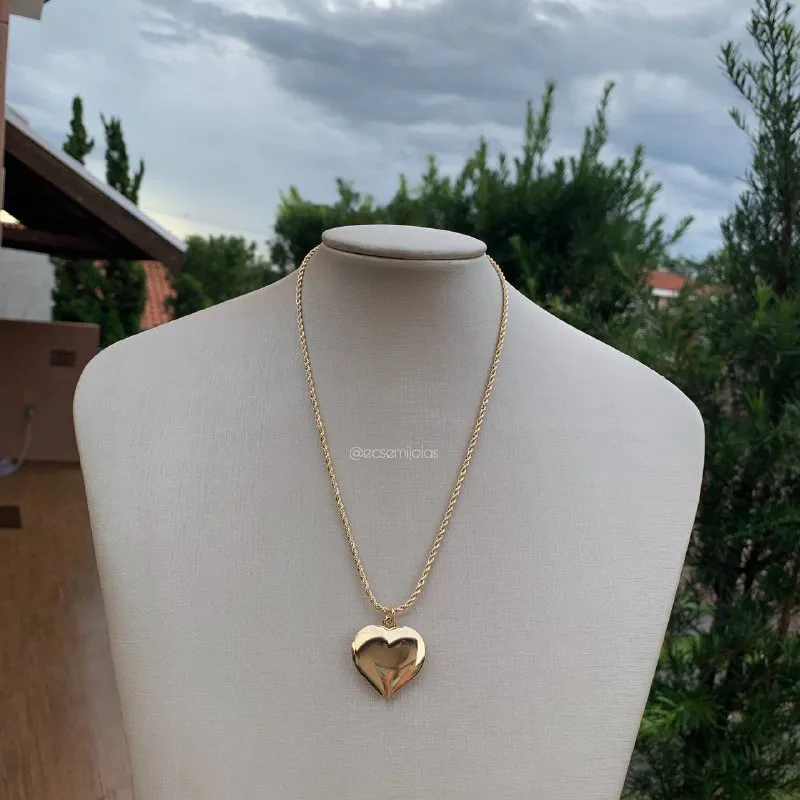 Colar de cordão baiano de 1,5 mm com pingente de coração - banhado a ouro 18k