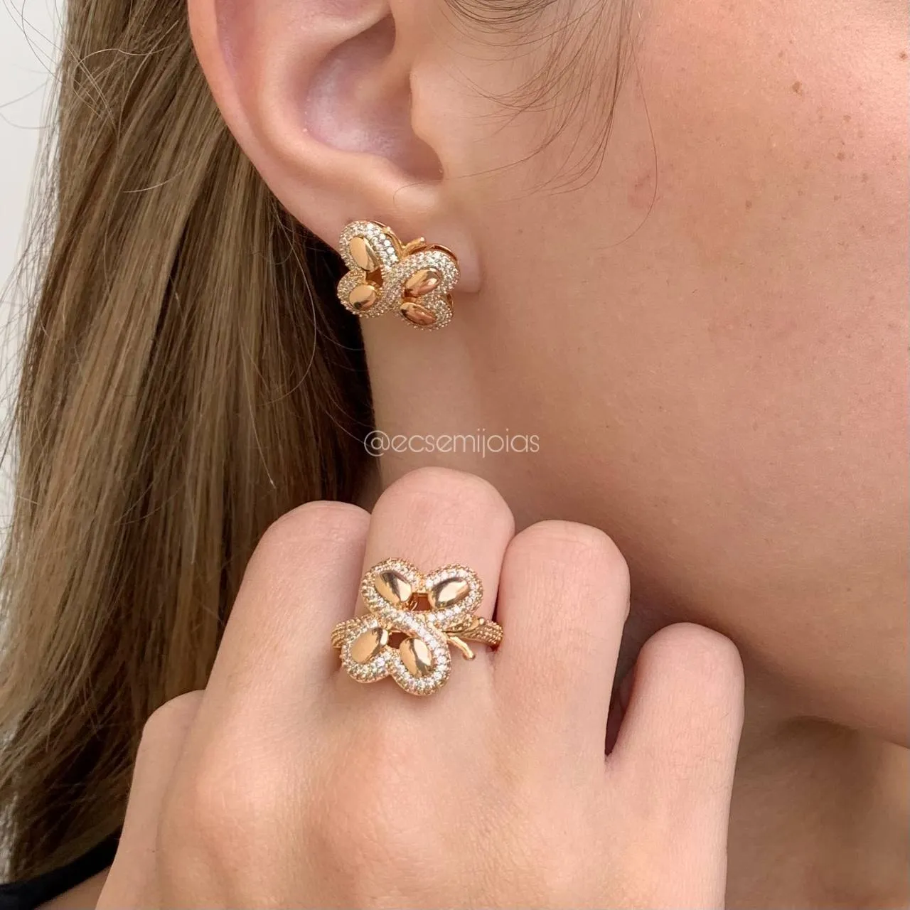 Conjunto brinco e anel borboleta cravejada - banhada a ouro 18k