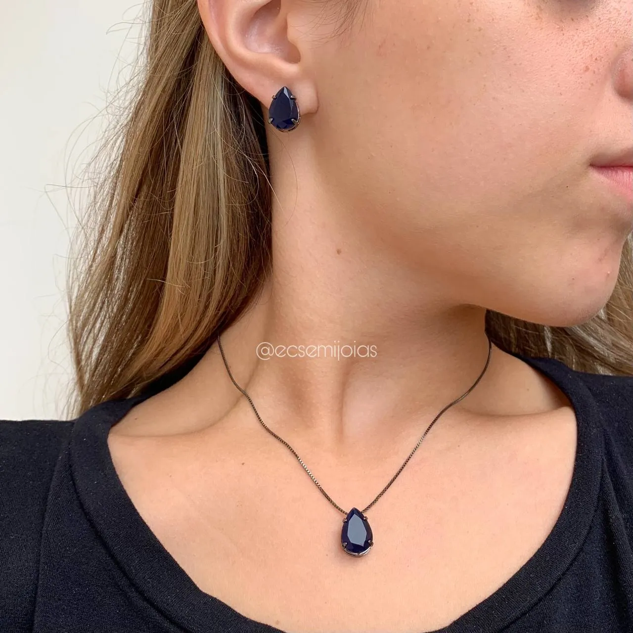 Conjunto de brinco e colar gota de cristal com galeria e 4 garras - banhado a ródio negro