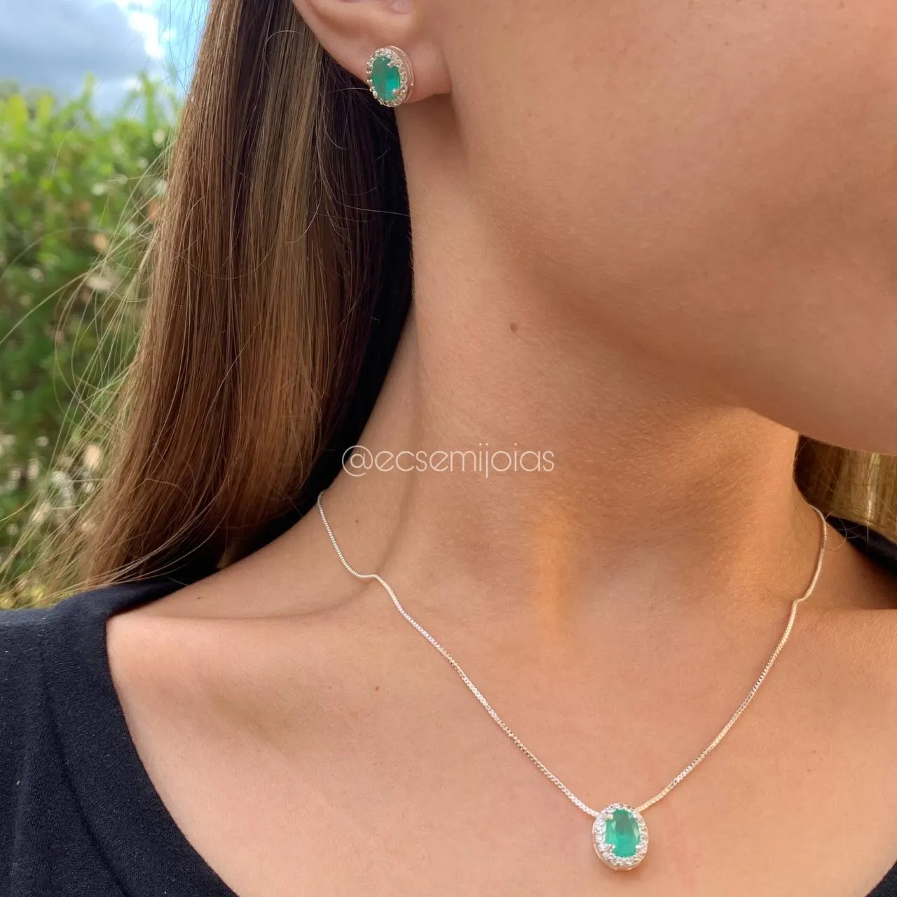 Conjunto de brinco e colar pedra oval cravejada em volta - banhado a prata 925- coleção love colors
