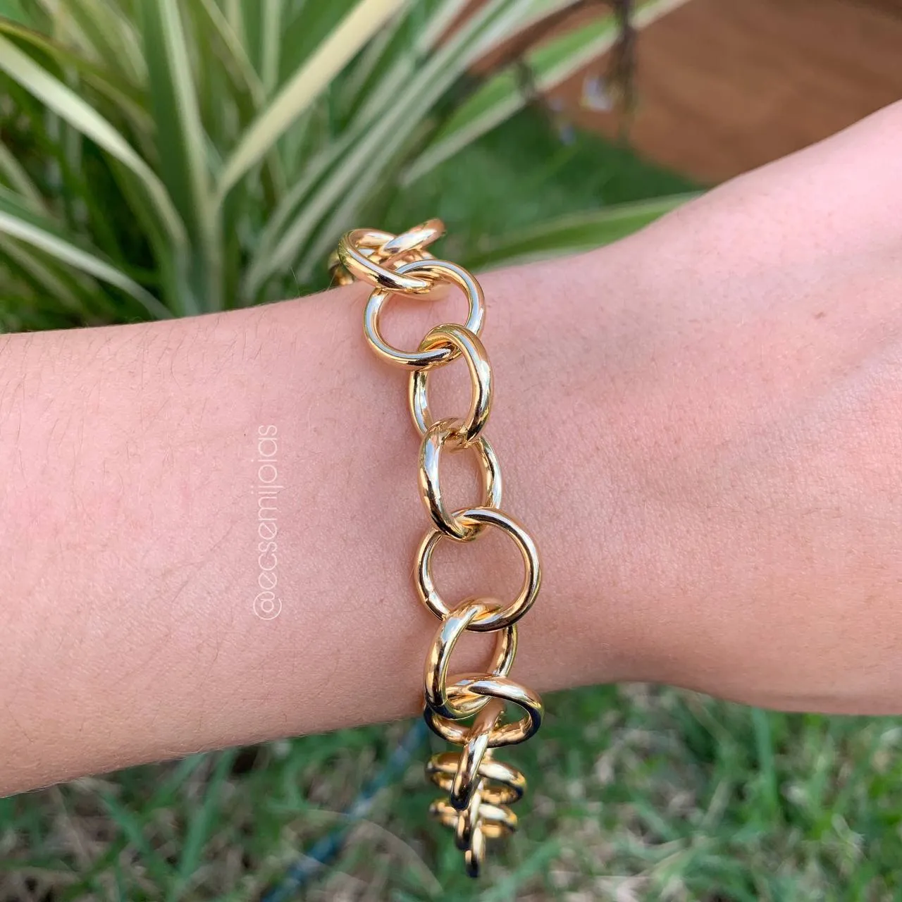 Pulseira de elos lisos redondos espessura de 2,5mm  -  banhado a ouro 18k