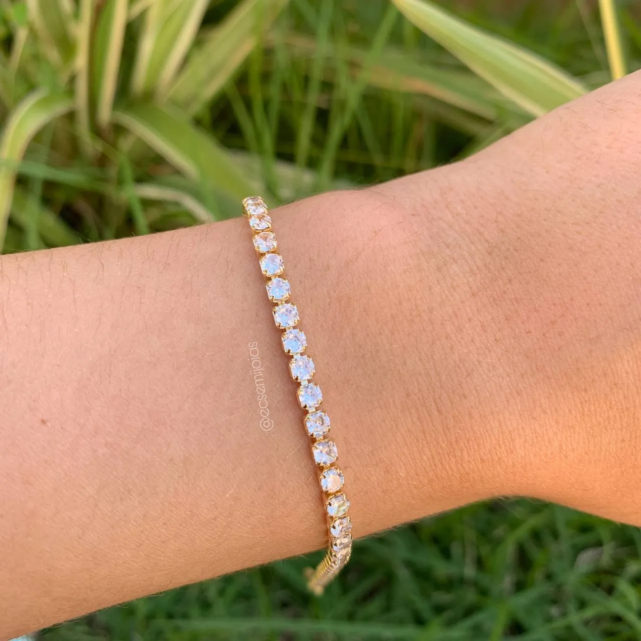 Pulseira riviera com pedra oval - banhado a ouro 18k  -18 cm - coleção love colors