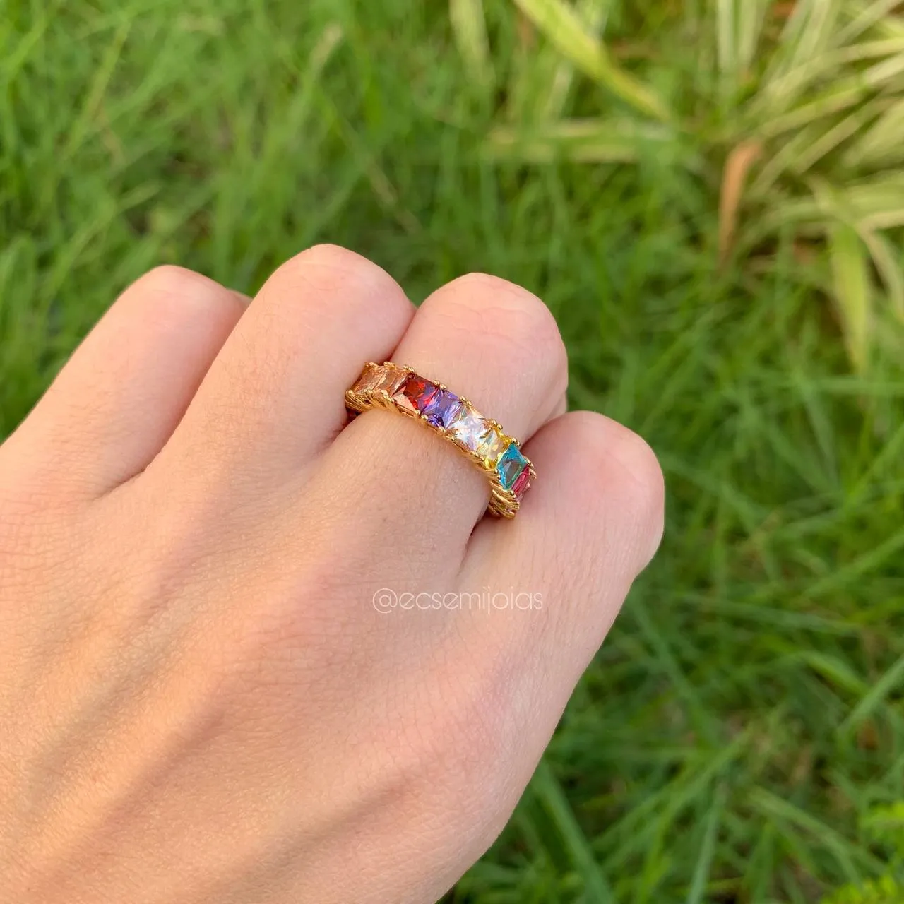 Anel 360 graus pedras quadradas - banhado a ouro 18k