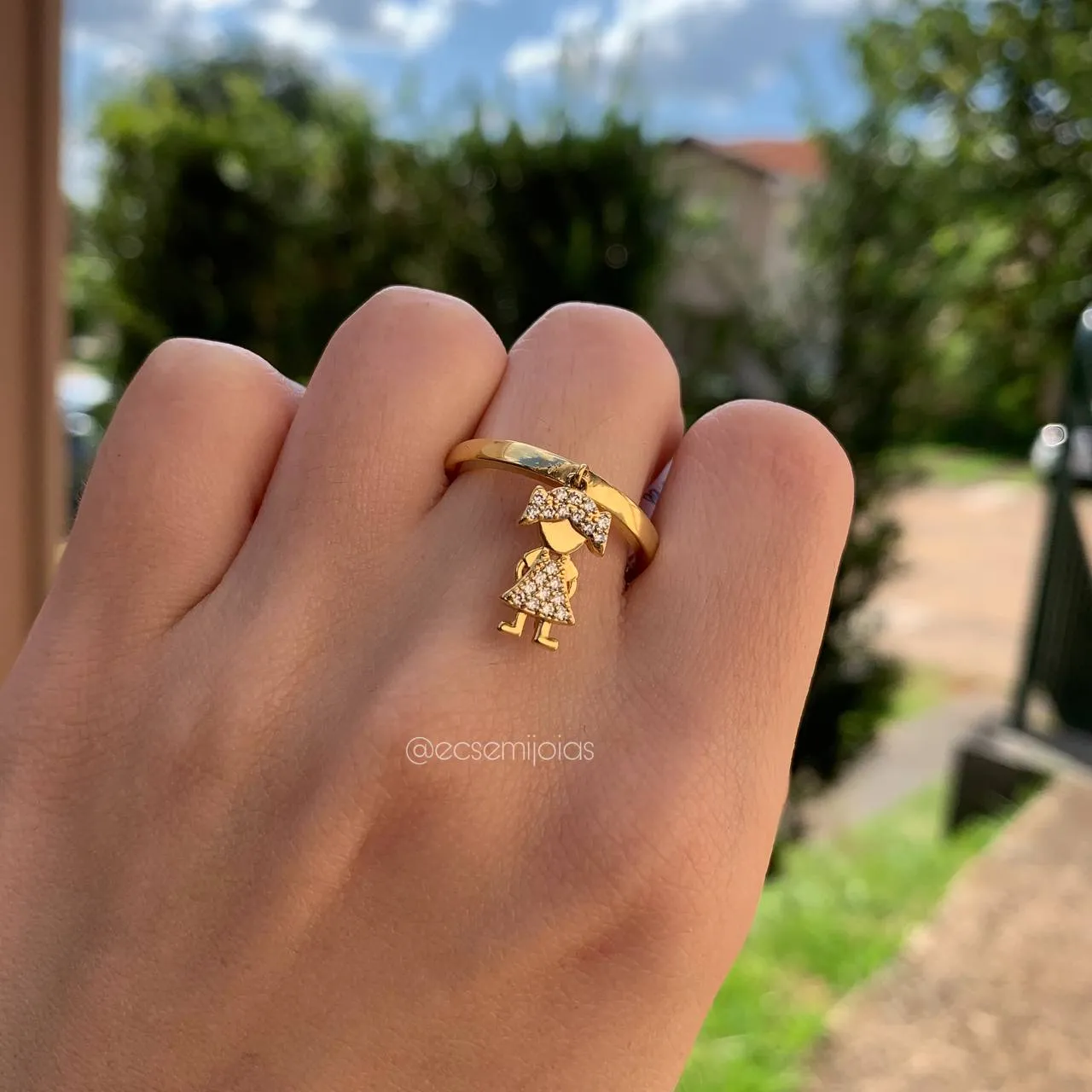 Anel menina cravejado - banhado a ouro 18k