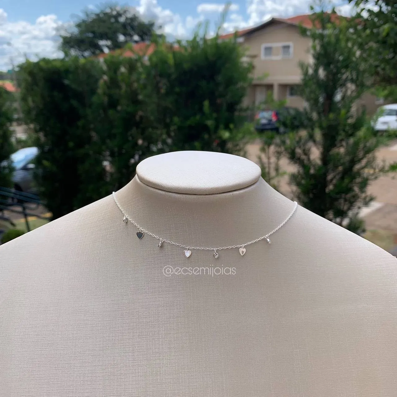 Colar choker coraçõs e ponto de luz - PRATA 925