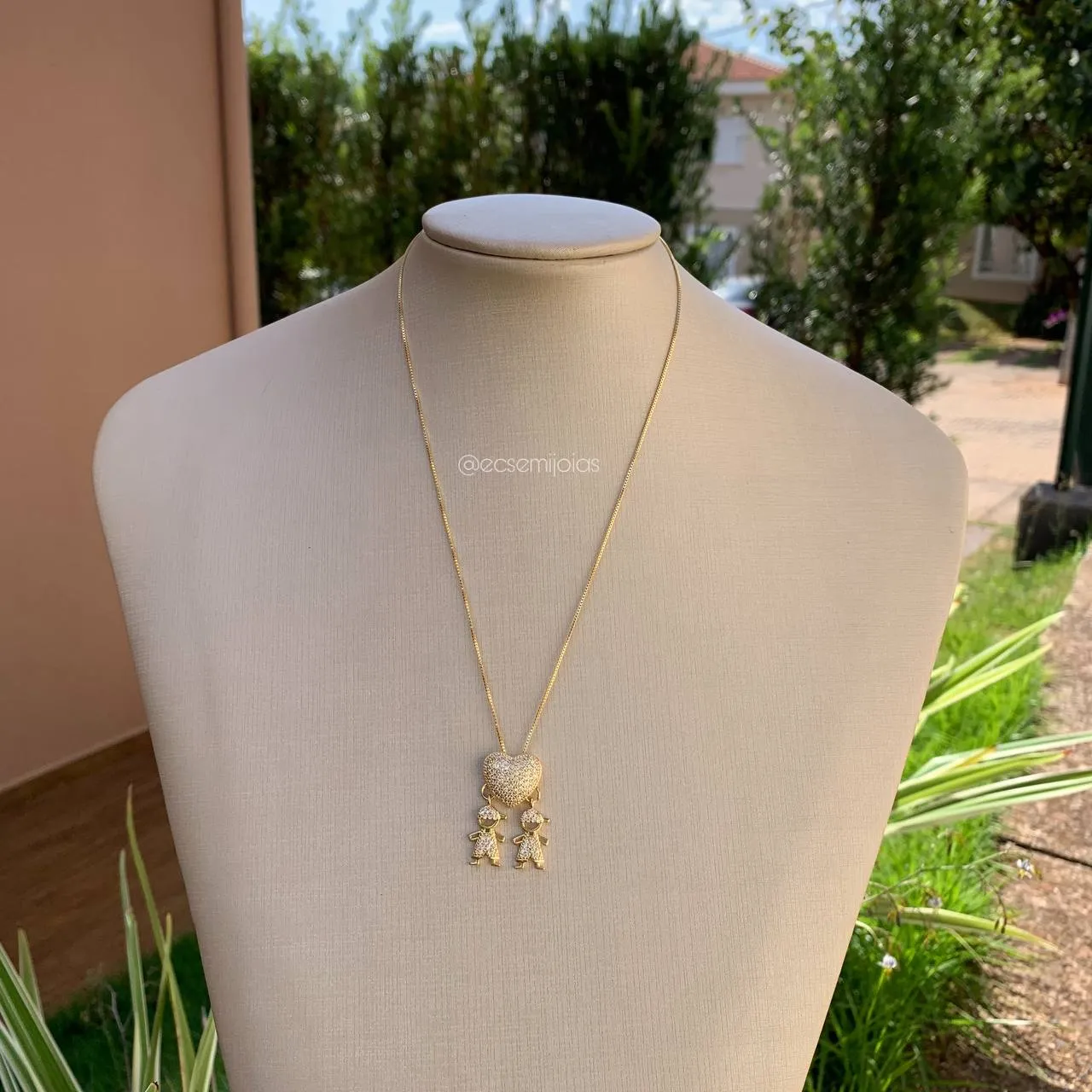 Colar coração crianças penduradas 2 meninos - banhado a ouro 18k