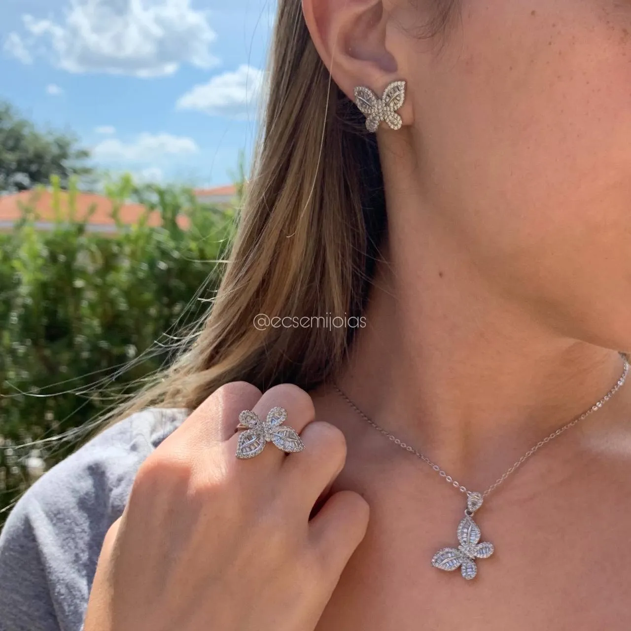 Conjunto brinco, colar e anel de borboleta - banhado a ródio branco