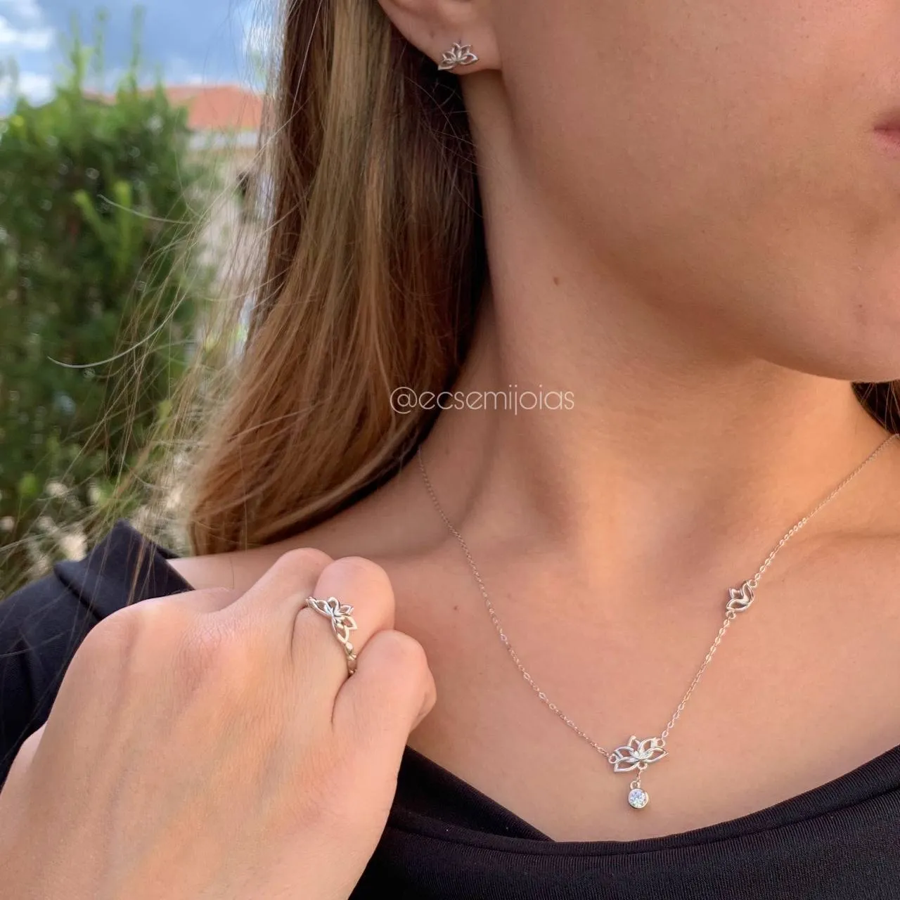 Conjunto brinco, colar e anel de flor vazada - PRATA 925