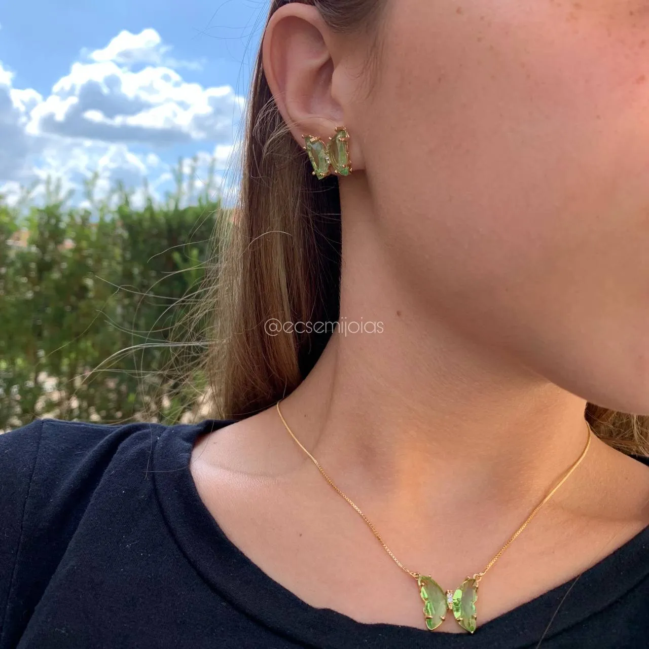 Conjunto de brinco e colar de borboleta - banhado a ouro 18k