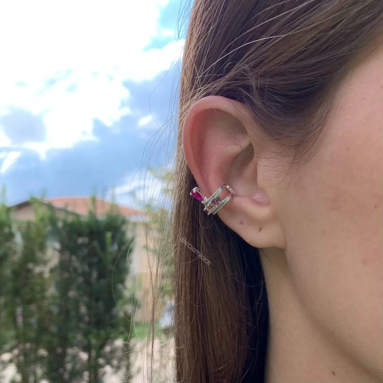Brinco piercing 3 baguetes e 1 pedra gota - banhado a prata 925