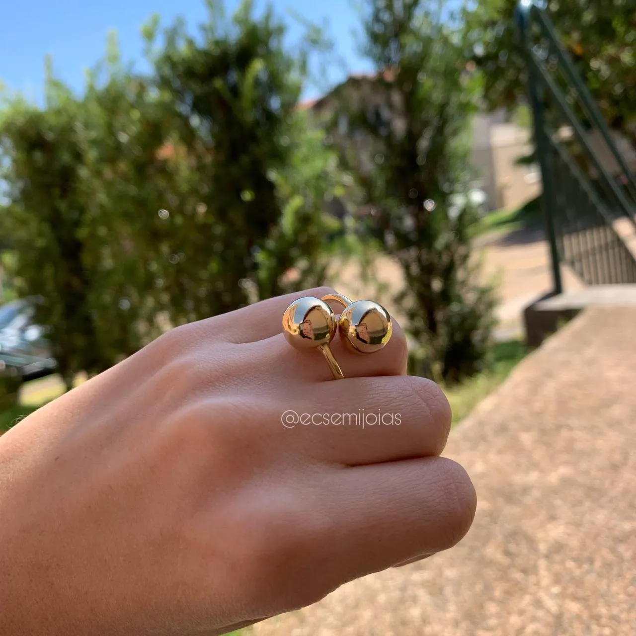 Anel aberto 2 bolas grandes - banhado a ouro 18k