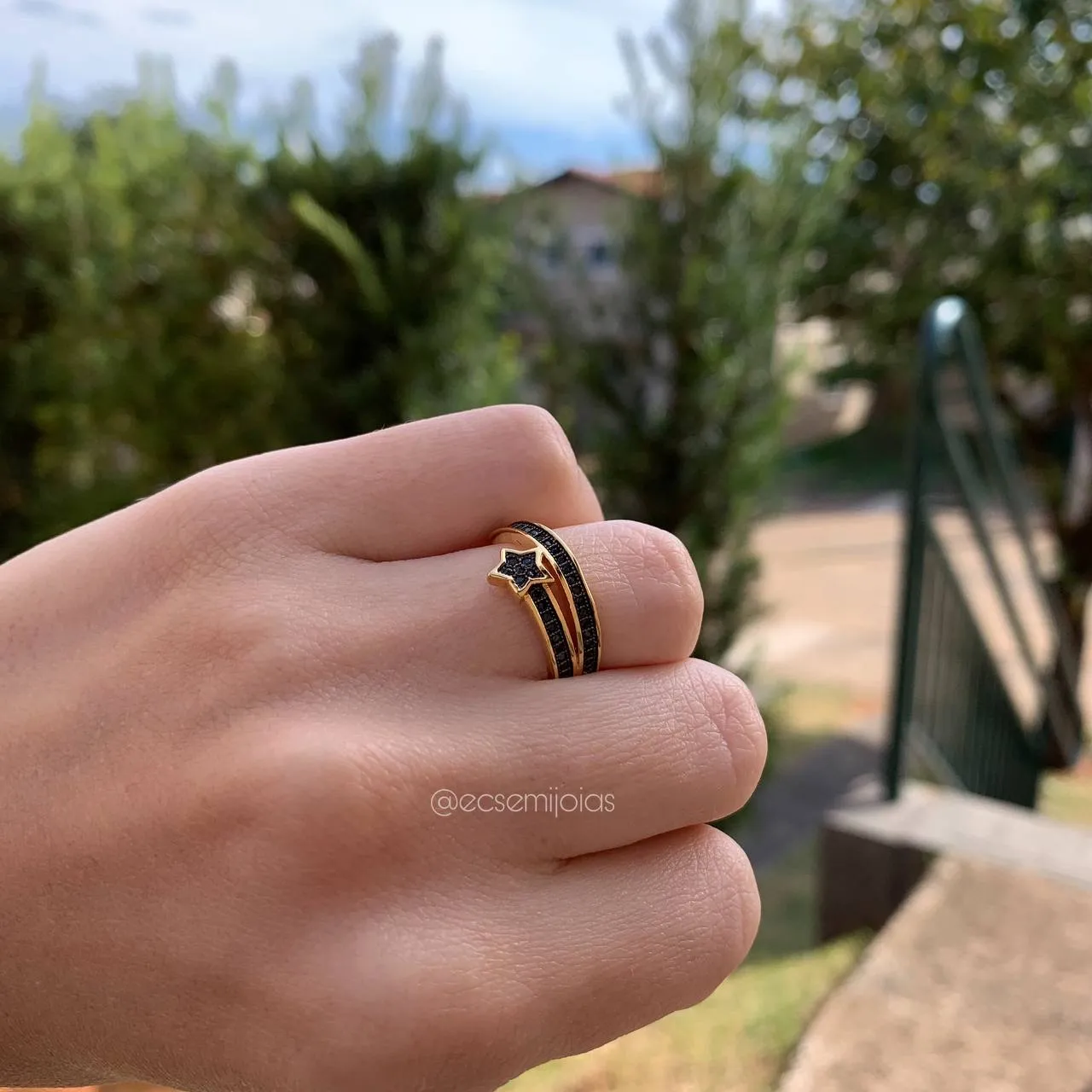 Anel cometa estrela cravejado - banhado a ouro 18k