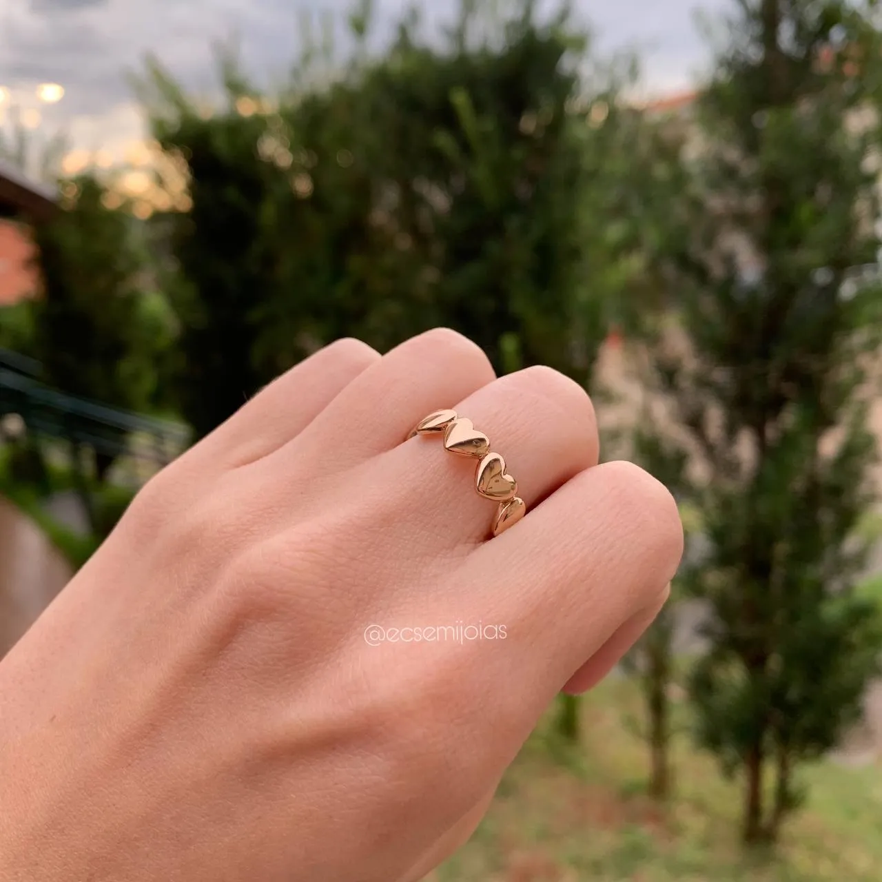 Anel corações - banhado a ouro 18k